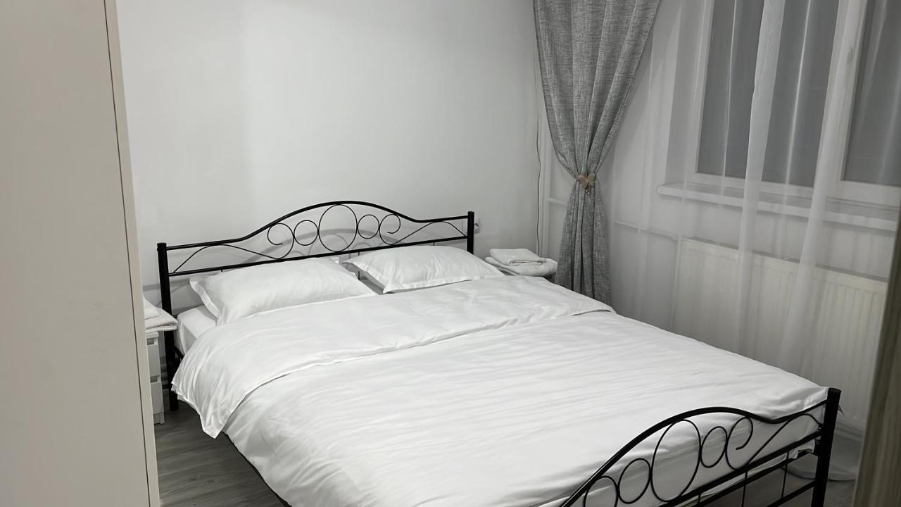 Home Sweet Home Apartment With 3 Rooms Μπουζάου Εξωτερικό φωτογραφία